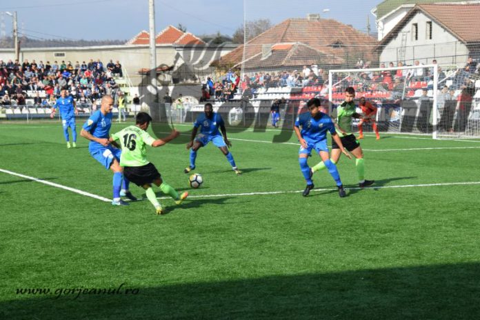 45543130_2243982259260899_624604131645980672_n