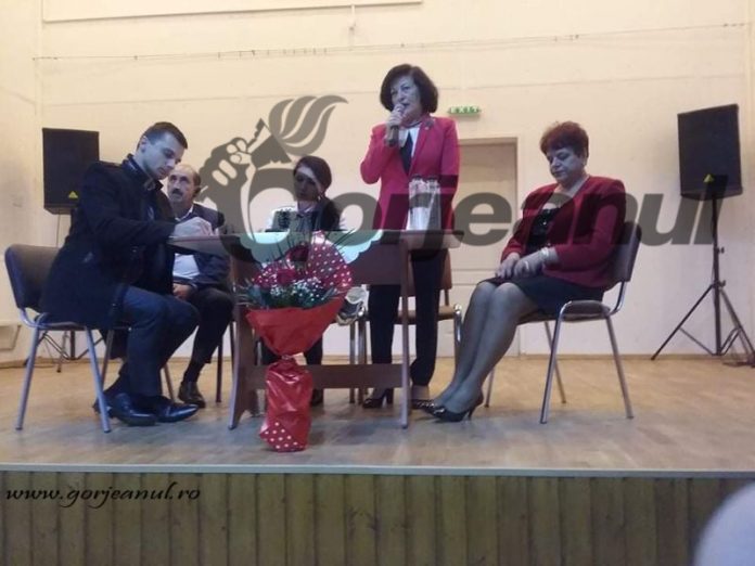 45952448_1925433680874744_7746060908035571712_n