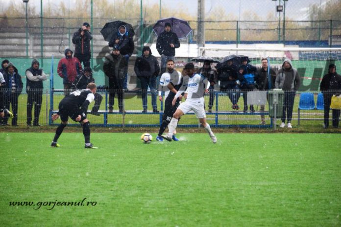 46468161_193482954913626_8624008818122031104_n