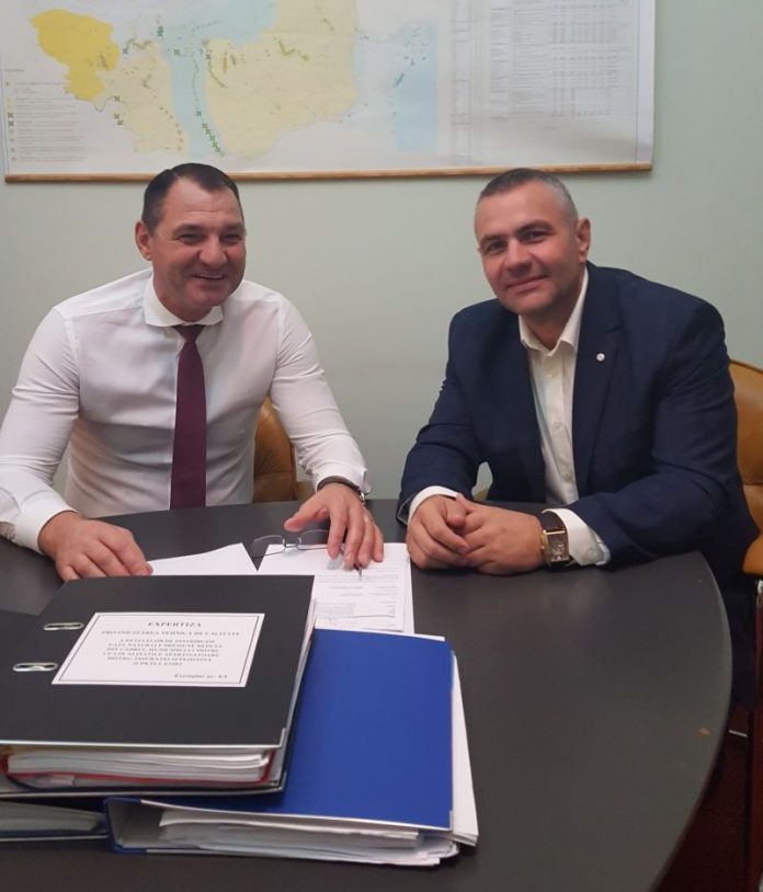 46516902_300888530538330_4102952970486808576_n