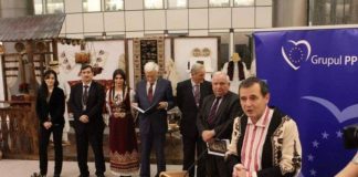 Europarlamentarul Marinescu va purta în Parlamentul European un suman schileresc