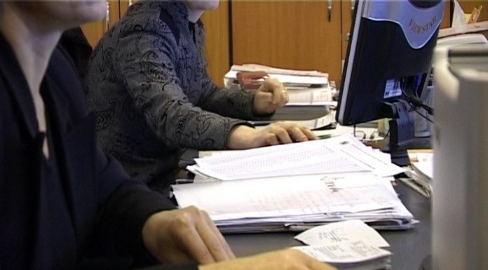 Indemnizația de hrană, tăiată pentru bugetarii cu salarii peste 6.000 lei net