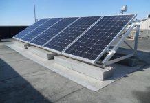 Montarea de panouri voltaice pentru casele izolate, finanţată de stat