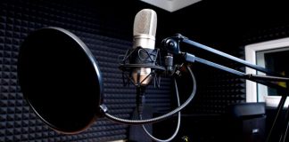 Firma care deține un post de radio în municipiul Târgu-Jiu, în insolvență! Jurnaliștii, cu salariile întârziate