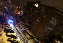 Ambulanțe blocate în Târgu-Jiu, pe strada 22 Decembrie 1989!