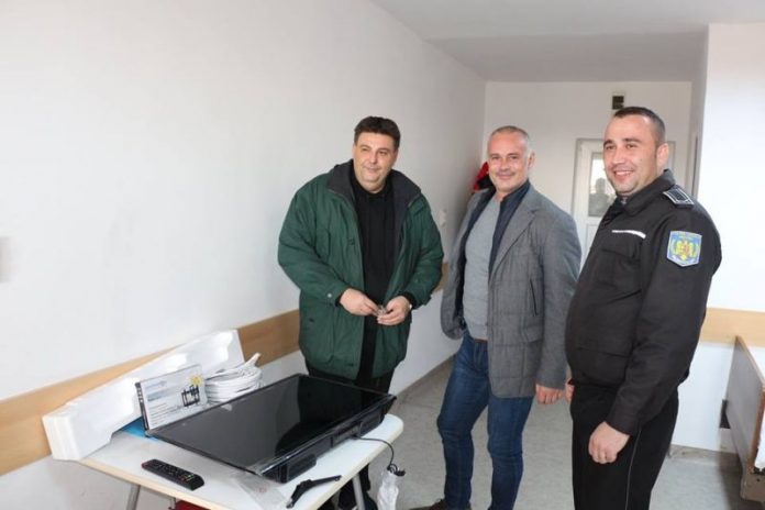 48375984_1926666620765642_431474364471312384_n