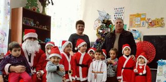 Moș Crăciun a sosit mai devreme la Grădinița Bălcești