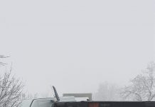 FOTO: Tir răsturnat la Câmpu Mare