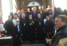 Model de economie la o parohie din Baia de Fier: În locul preotului pensionat, angajați alți trei popi din Bumbești-Pițic