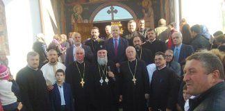 Model de economie la o parohie din Baia de Fier: În locul preotului pensionat, angajați alți trei popi din Bumbești-Pițic