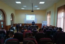 Sute de studenți, beneficiari ai proiectului PACT, implementat de UCB Târgu-Jiu