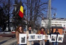 Patru tineri din TNL Gorj l-au așteptat pe ministrul Energiei, la Prefectura Gorj, cu fotografii din carierele CEO