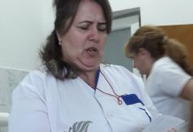 Micul dejun sărac și anost, la Spitalul Județean de Urgență Târgu-Jiu: O chiflă cu margarină și dulceață la vrac, completată cu o cană de ceai