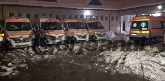 Ambulanțele noi, trimise la SJA Gorj de Arafat, s-au stricat! Autospeciala de la Turceni este încă pe butuci, din aceasta luându-se piese pentru repararea celorlalte patru