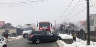 Tânără rănită într-un accident rutier la Bâlteni