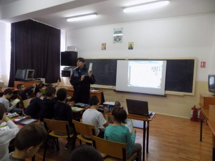 51059225_2312495335688711_2220683102043242496_n