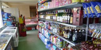 Trei magazine alimentare din judeţ, amendate de inspectorii sanitar-veterinari