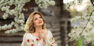 După două decenii de succes, Roberta Crintea – spectacol aniversar de excepție, la Sala Palatului