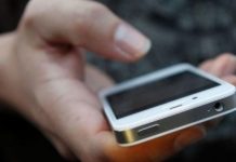 Telefoane furate de un bucureștean dintr-un magazin din Târgu-Jiu