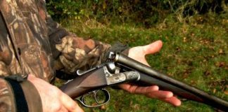 Bărbat împușcat la o partidă de vânătoare
