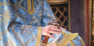 Cu finii la spovedit