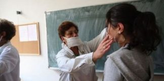 Triajul epidemiologic, recomandat la reluarea cursurilor școlare