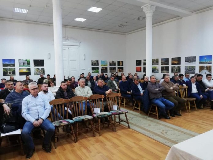 52586377_833017500368822_8387435662906753024_n