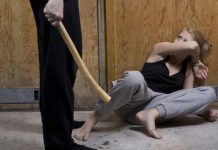 Încă o femeie, agresată de soțul ei