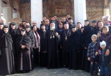 Sfântă Liturghie Arhierească la Mănăstirea cu Hramul «Adormirea Maicii Domnului», din localitatea Polovragi, Gorj – “Dumnezeu ascultă, dar vede şi intensitatea şi sinceritatea rugăciunii noastre”!