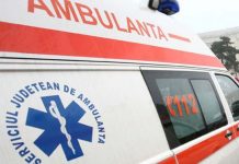 Biciclist bătut în plină stradă de doi bărbați, tată și fiu