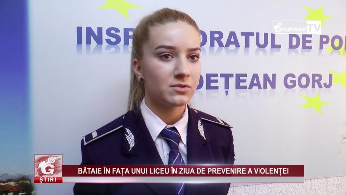 BĂTAIE ÎN FAȚA UNUI LICEU ÎN ZIUA DE PREVENIRE A VIOLENȚEI