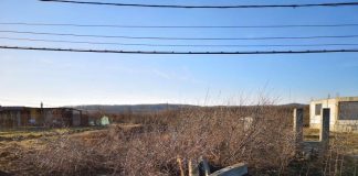 Stâlp de curent, rupt de vânt la granița comunei Câlnic cu Telești! Zece case, puse în pericol de un incendiu violent, comuna, opt ore fără energie electrică