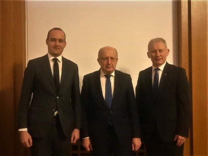 FOTO: Dan Vîlceanu, la discuții cu fostul premier al Lituaniei