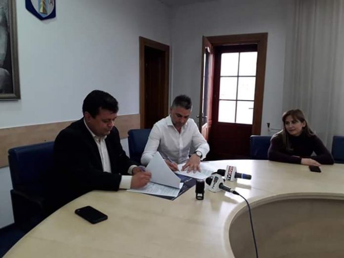 FOTO: Bălăeț a semnat!