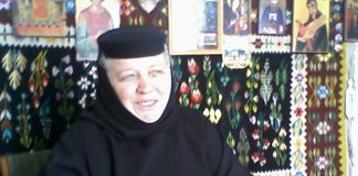 Educaţia…şi Lecţia de viaţă – La Mulţi şi binecuvântaţi ani, Maică Stareţă, stavroforă MARINA GLIGOR!