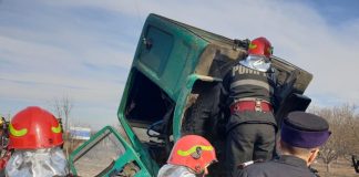 Incendiu în trafic! Un autocamion a luat loc