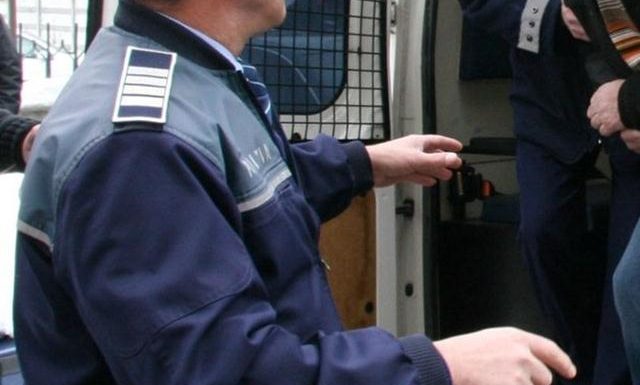 Bărbat din Brașov, arestat după ce a prejudiciat o firmă din Gorj cu 130.000 de lei