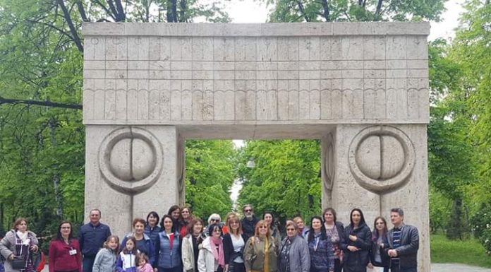 FOTO: 33 de cadre didactice din București, în vizită la Târgu Jiu