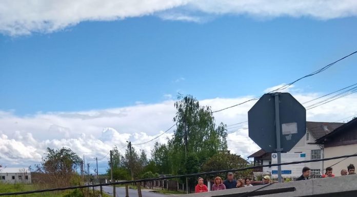 FOTO: Accident la Runcu