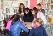 Centrul Europe Direct și Biblioteca Județeană, vizitate de elevii de la ”Voievod Litovoi”