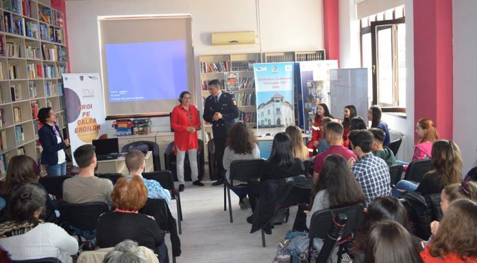 „Viaţa în prim-plan”, la Centrul Europe Direct Gorj