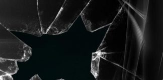 Un copil de 12 ani a pus Poliția pe jar, la Târgu-Cărbunești! Mașina unui medic de familie, vandalizată