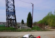 La Bîlteni, morţii cu morţii şi viii cu gunoaiele!