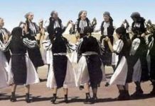 Horă la Novaci în a doua zi de Paşte şi tradiţii păstrate