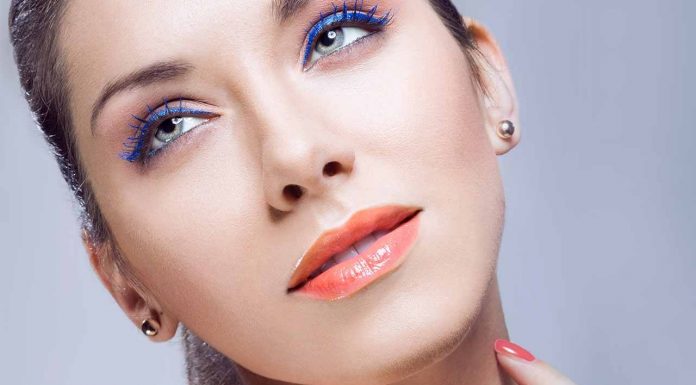 Tendințele anului 2019 în materie de buze: Se poartă glitter-ul