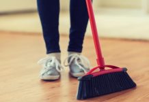 Școală amendată pentru mizerie