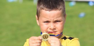 Luceafărul Târgu-Jiu a strălucit din nou! – Grupa 2012, antrenată de Mario Găman și Boby Arjoca Staicu, a câștigat Cupa Speranțelor, la Vâlcea