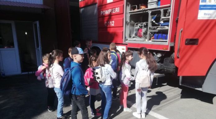 ,,Școala Altfel” la Garda de Intervenție Novaci! Elevii, pregătiți pentru situații de urgență