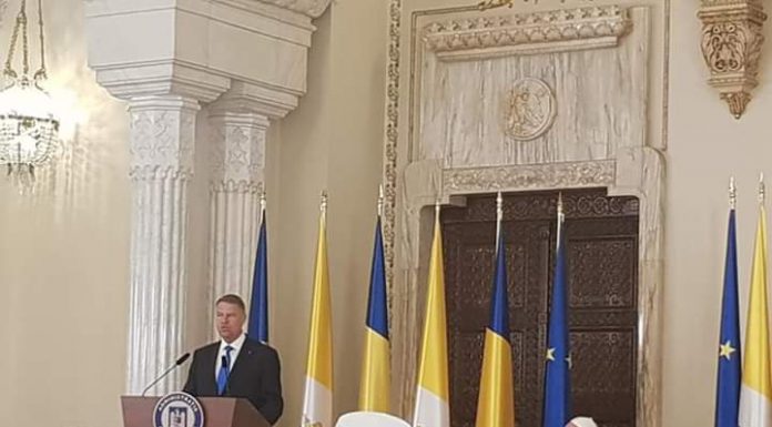 Foto: Primarul Marcel Romanescu, la întâlnirea cu Papa Francisc