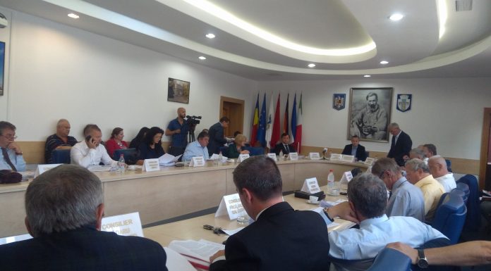 Secretariatul CL, taxat de consilieri: Magaziner, în loc de magazin la Clubul Sportiv!